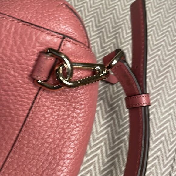 - Michael Kors Large Riley Pebbled Leather Backpack With Matching Wallet - Picture 9 of 15